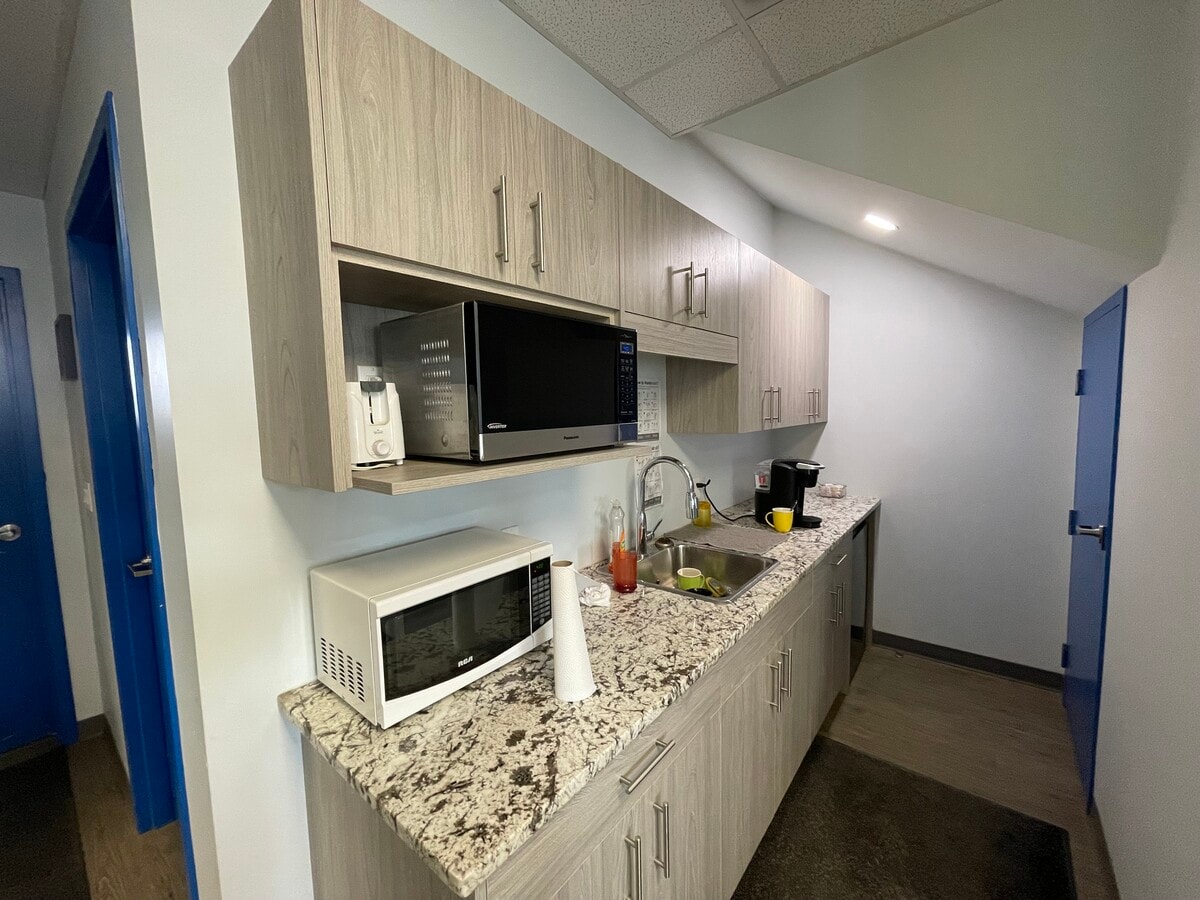 280 Portage Clos, Sherwood Park, AB T8H 2R6 - Lot 530 -  - Photo intérieure - Image 2 of 4
