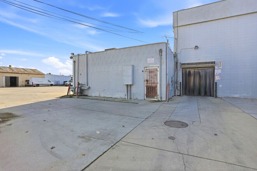 1266 E Julian St, San Jose, CA à vendre - Photo de l’immeuble – Image 3 sur 32