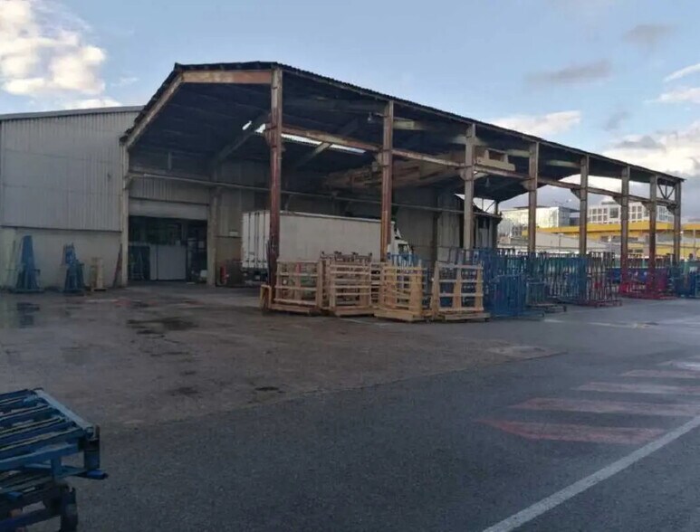 86 Rue Jean Bertin, Villeurbanne à louer - Photo de l’immeuble – Image 2 sur 10