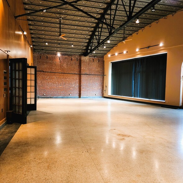 5625 Gravois Ave, Saint Louis, MO à louer - Photo de l’immeuble – Image 3 sur 14