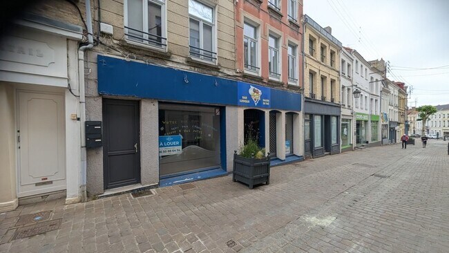 Plus de détails pour Local commercial à louer