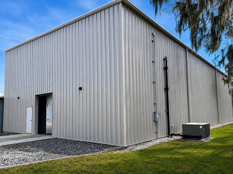 2501 E President St, Savannah, GA à louer - Photo de l’immeuble – Image 3 sur 11