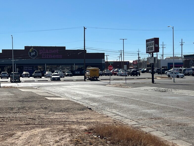 2421 Commerce -1, Amarillo, TX à vendre - Aérien – Image 1 sur 6