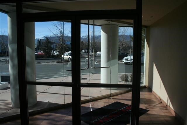 9855 Double R Blvd, Reno, NV à louer - Photo intérieure – Image 2 sur 13