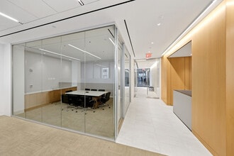 106 W 56th St, New York, NY à louer Photo intérieure– Image 1 sur 9