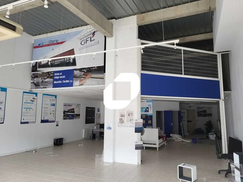 Local commercial dans Mérignac à louer - Photo de l’immeuble – Image 2 sur 8