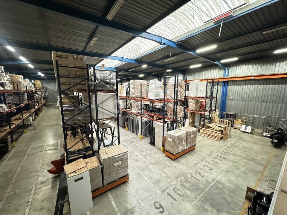 Industriel/Logistique dans Gonesse à louer Photo de l’immeuble– Image 1 sur 13