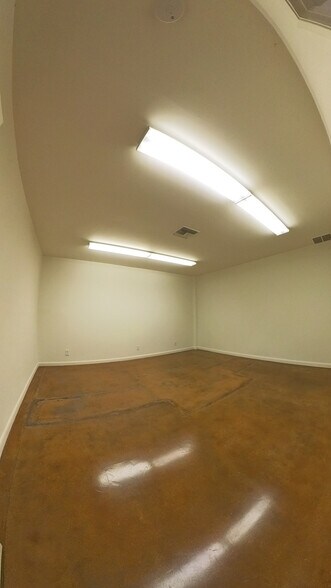 11800-11814 Woodruff Ave, Downey, CA à louer - Photo intérieure – Image 3 sur 11