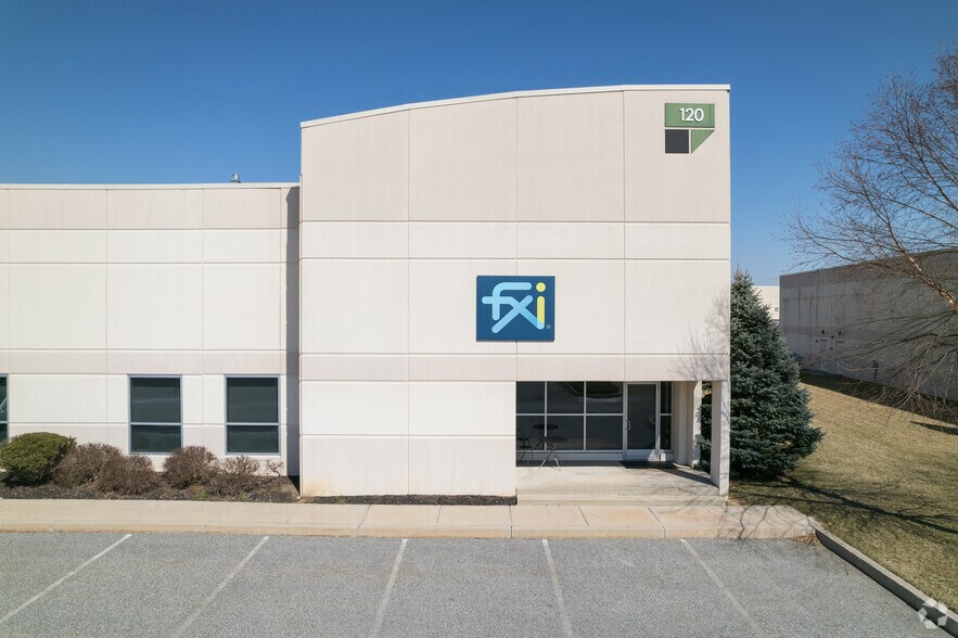 100 Concord Rd, Chester, PA à louer - Photo principale – Image 2 sur 14