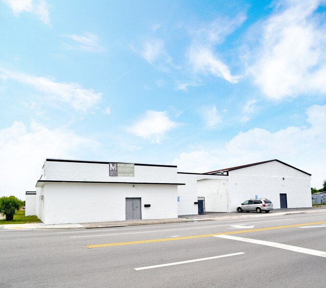 7200 NW 7th Ave, Miami, FL à louer - Photo de l’immeuble – Image 2 sur 3