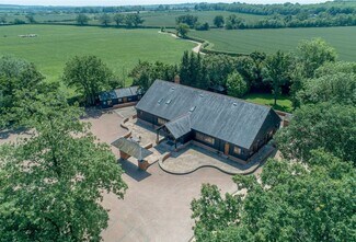 Plus de détails pour Kingswood Ln, Aylesbury - Bureau/Local commercial à louer