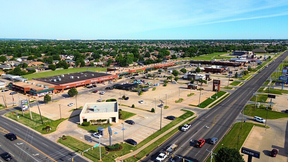 11601-11811 S Western Ave, Oklahoma City, OK à louer - Photo de l’immeuble – Image 1 sur 3