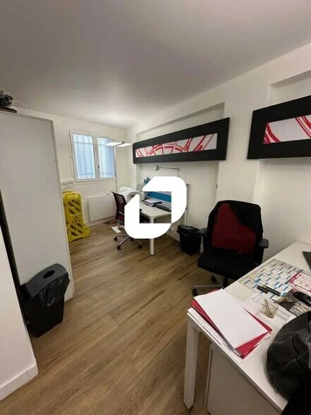 Bureau dans Saint-Germain-en-Laye à louer - Photo de l’immeuble – Image 1 sur 6