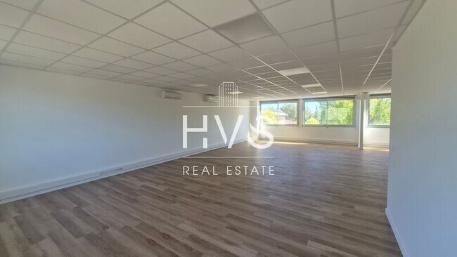 Plus de détails pour 260 Rue René Descartes, Aix-en-Provence - Bureau à louer