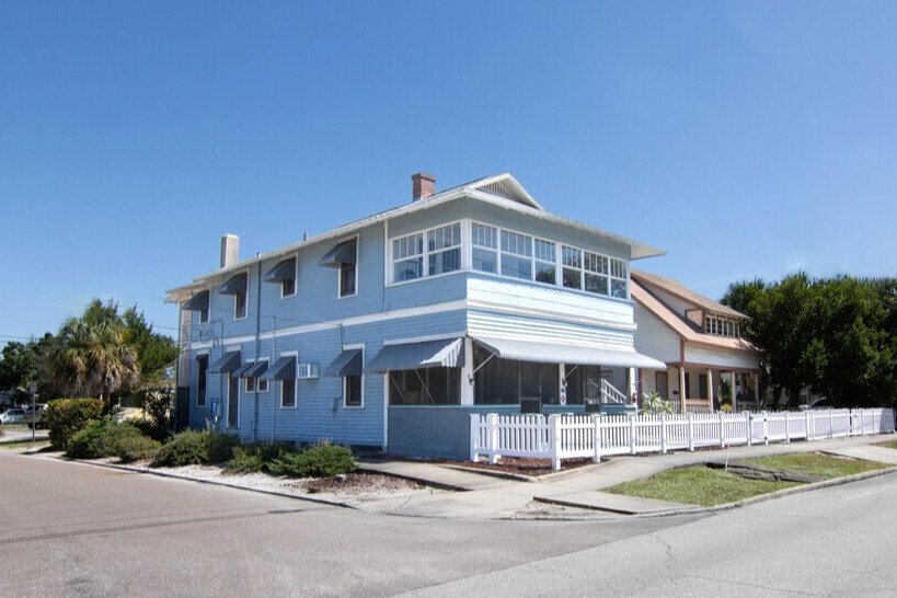 471 9th Ave N, Saint Petersburg, FL à vendre - Photo de l’immeuble – Image 1 sur 24