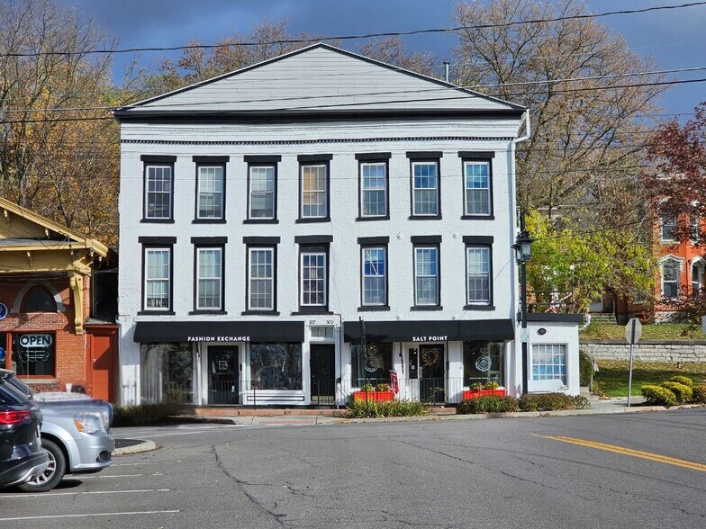 100-104 Brooklea Dr, Fayetteville, NY à vendre - Photo de l’immeuble – Image 1 sur 5