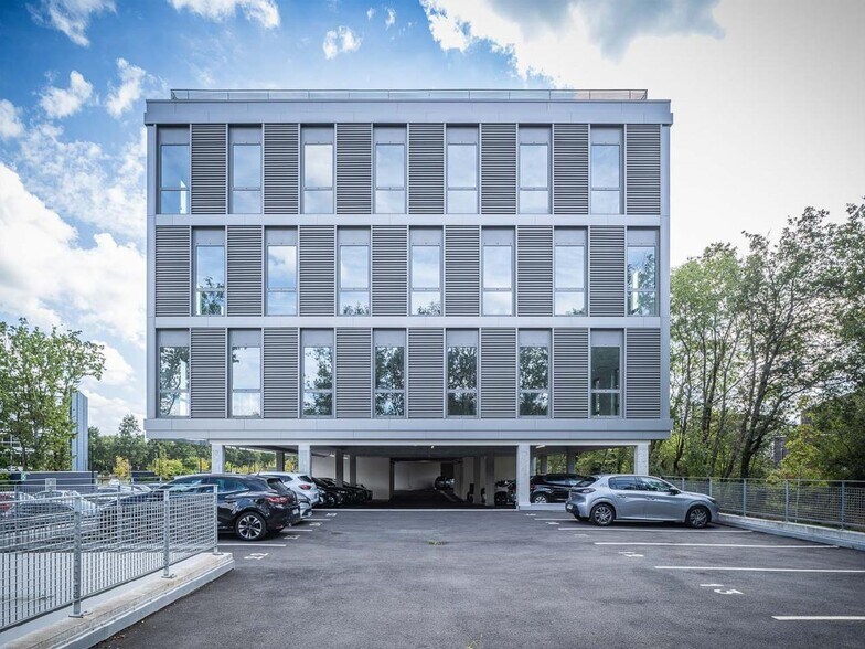 15 Bis Rue Christian Pauc, Nantes à louer - Photo de l’immeuble – Image 2 sur 14