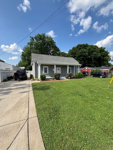 428 S Petway St, Franklin, TN à louer - Photo de l’immeuble – Image 2 sur 8