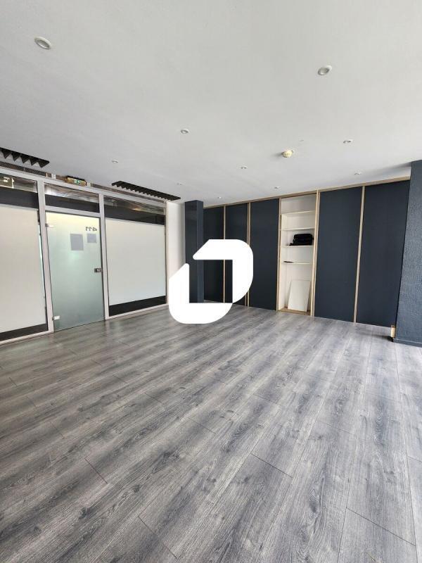 32 rue de Paradis, Paris à vendre Photo intérieure– Image 1 sur 14