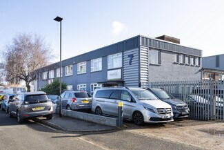 Plus de détails pour 5-7 Mount Rd, Feltham - Industriel/Logistique à louer