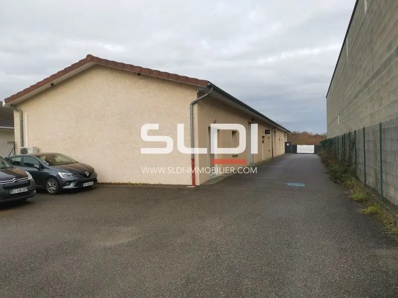 19 Rue Des Frères Lumière, Tignieu-Jameyzieu à louer Photo principale– Image 1 sur 5