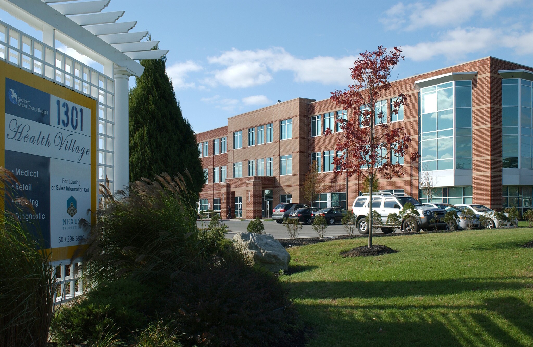 1301 Route 72 W, Manahawkin, NJ à louer Photo de l’immeuble– Image 1 sur 8