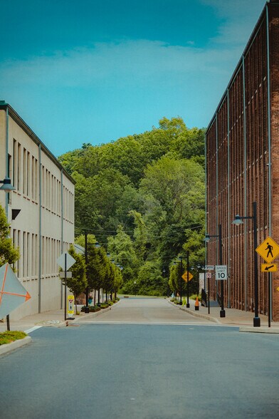 1262 Simon Blvd, Easton, PA à louer - Photo de l’immeuble – Image 3 sur 4