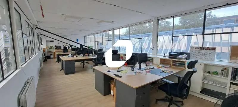 Local d’activités dans Pantin à louer - Photo intérieure – Image 3 sur 6