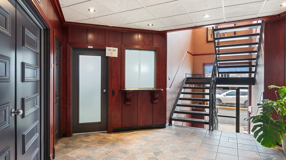 230 Boul Saint-Joseph O, Drummondville, QC à louer - Photo intérieure – Image 2 sur 2