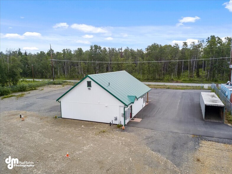 740 Sylvan Rd, Wasilla, AK à vendre - Photo de l’immeuble – Image 3 sur 15