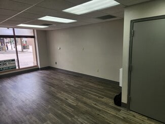 Plus de détails pour 234 W Main St, Waukesha, WI - Bureau/Local commercial à louer