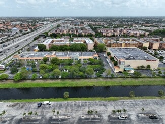 Plus de détails pour 5301-5315 W 20th Ave, Hialeah, FL - Bureau/Médical, Local commercial à louer