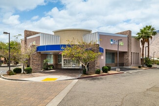 Plus de détails pour 111 S Sunrise Way, Palm Springs, CA - Local commercial à louer