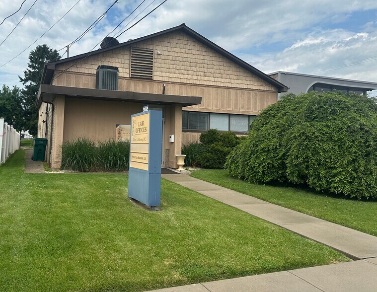 902 22nd St, Aliquippa, PA à vendre - Photo de l’immeuble – Image 2 sur 17