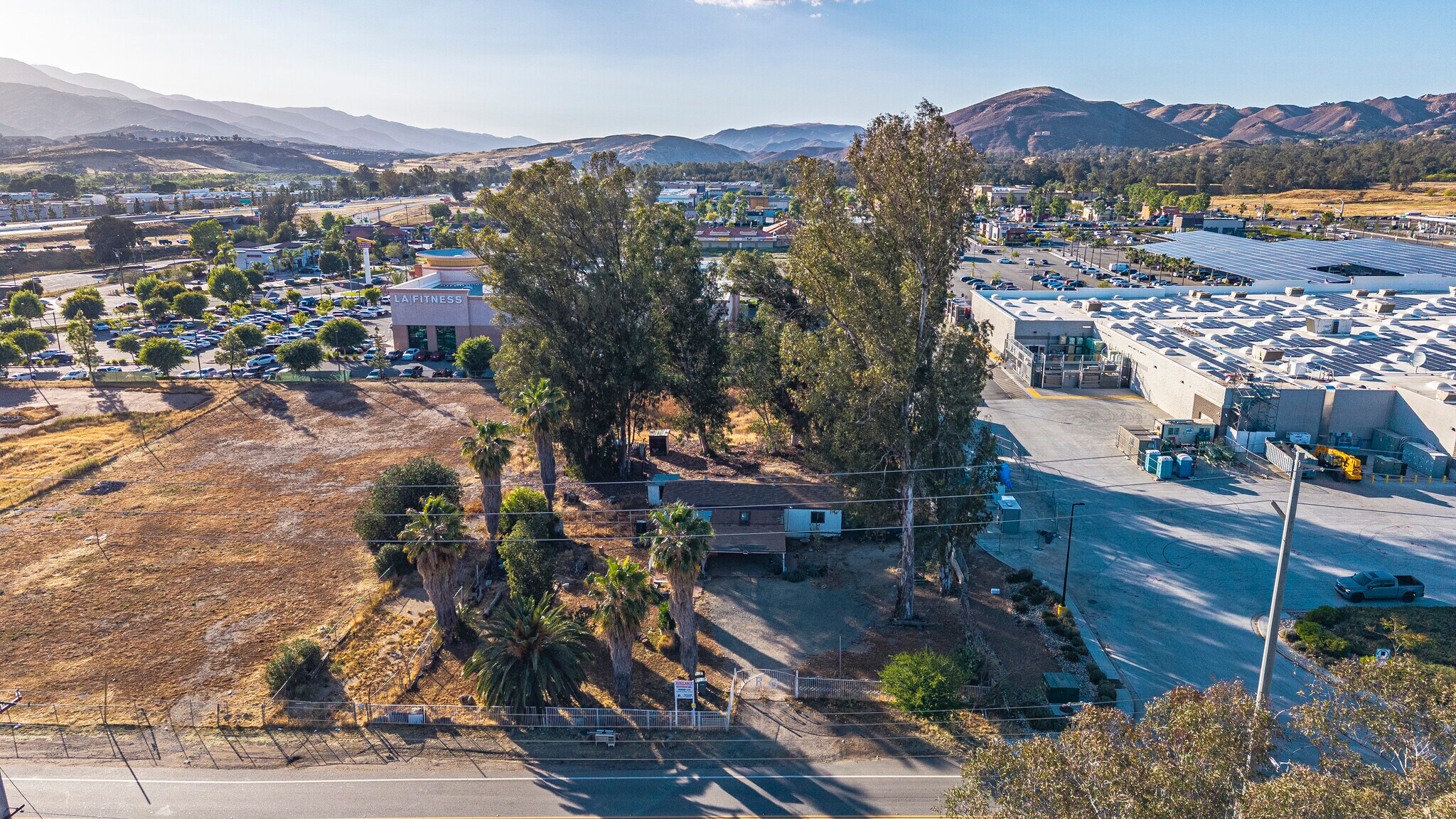 29489 3rd St, Lake Elsinore, CA à vendre Photo de l’immeuble– Image 1 sur 10