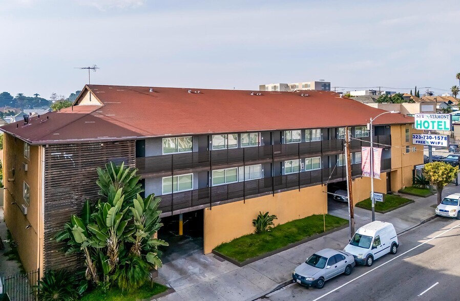 1717 S Vermont Ave, Los Angeles, CA à vendre - Photo de l’immeuble – Image 1 sur 35