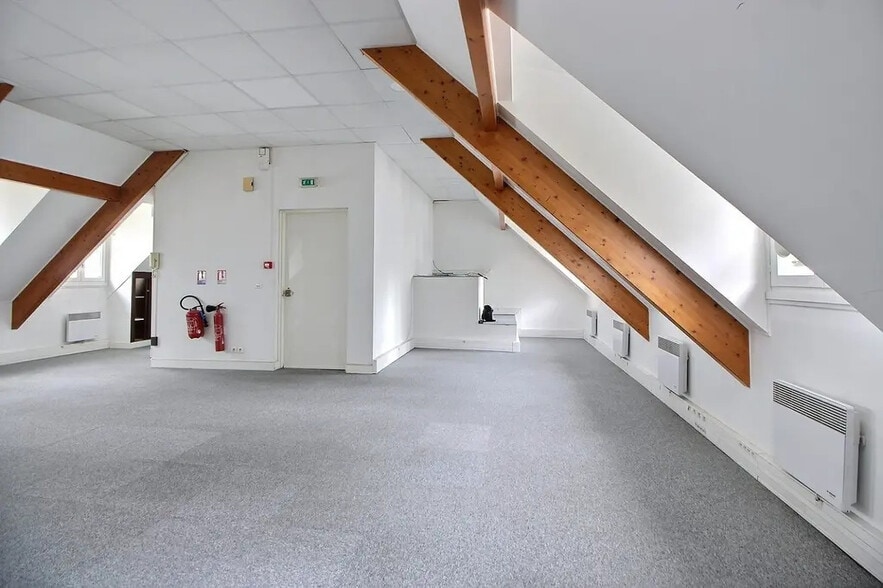 5 Rue De Hanovre, Paris à louer - Photo de l’immeuble – Image 3 sur 6