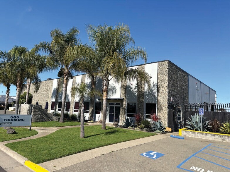 477 Roland Way, Oakland, CA à louer - Photo de l’immeuble – Image 1 sur 27