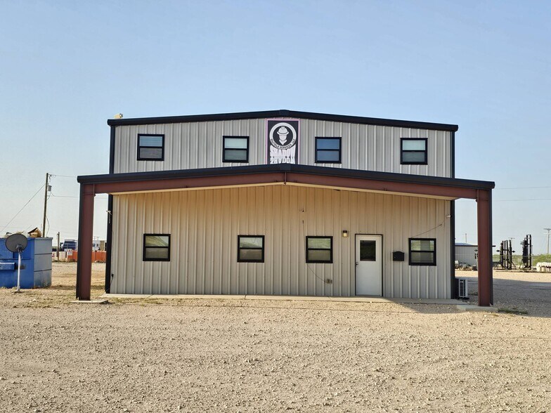 5900 County Road 1142, Midland, TX à vendre - Photo de l’immeuble – Image 3 sur 15