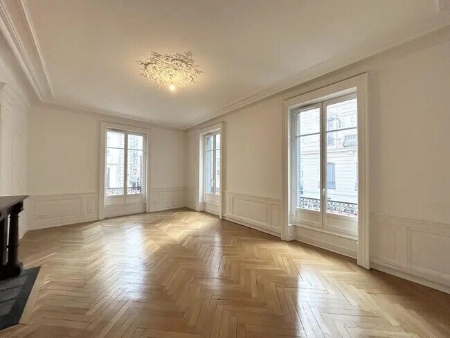 Plus de détails pour 34 Rue Vaubecour, Lyon - Bureau à louer