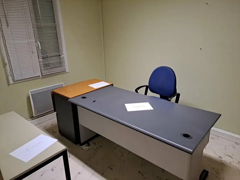 Local d’activités dans Le Rheu à louer - Photo intérieure – Image 3 sur 3