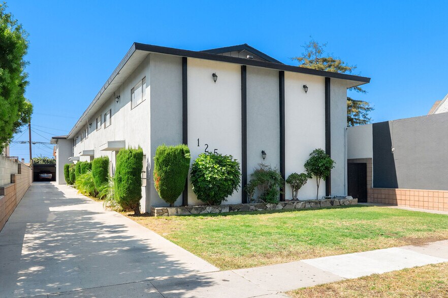 1256 W Gardena Blvd, Gardena, CA à vendre - Photo de l’immeuble – Image 2 sur 15