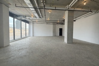 4-34 26th Ave, Astoria, NY à louer Photo intérieure– Image 1 sur 6