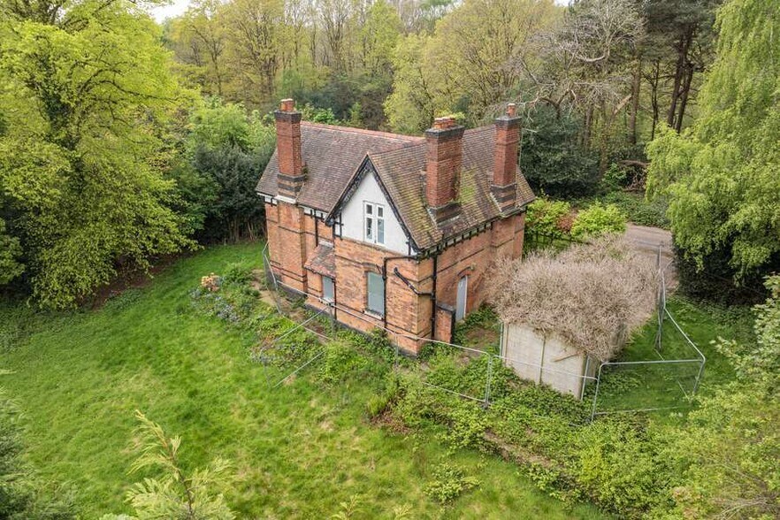Sutton Park, Sutton Coldfield à vendre - Photo de l’immeuble – Image 3 sur 4