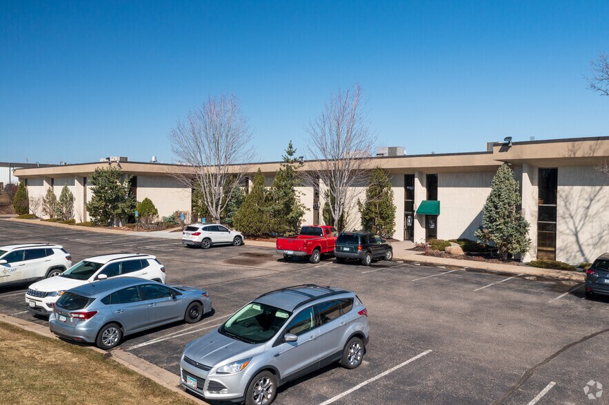 6868 Washington Ave S, Eden Prairie, MN à louer - Photo de l’immeuble – Image 2 sur 7