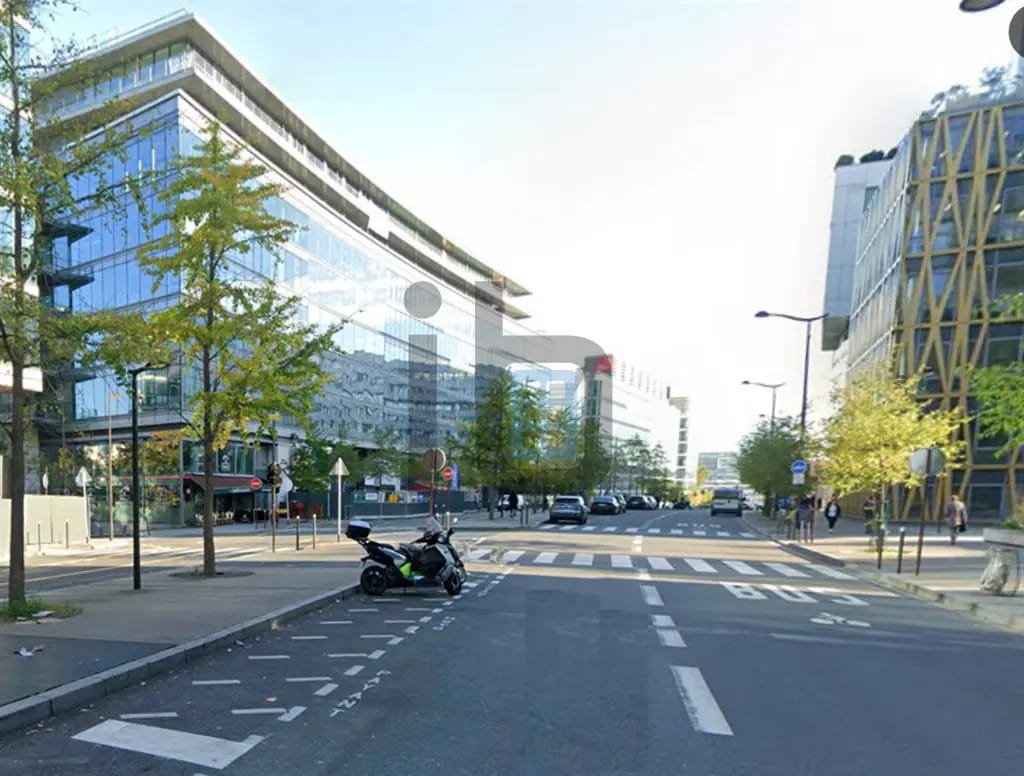 Local commercial dans Paris à louer Photo de l’immeuble– Image 1 sur 4