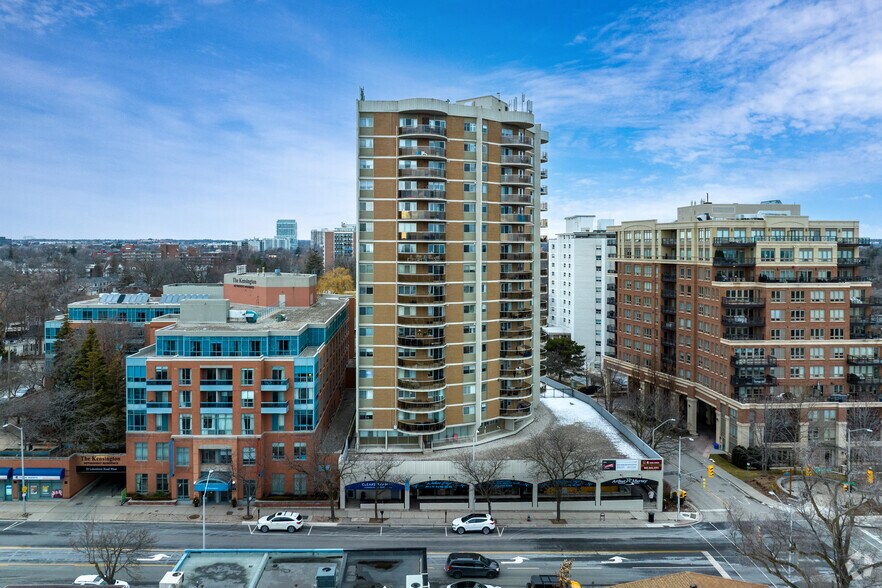 6 John St, Oakville, ON à louer - Photo de l’immeuble – Image 3 sur 19