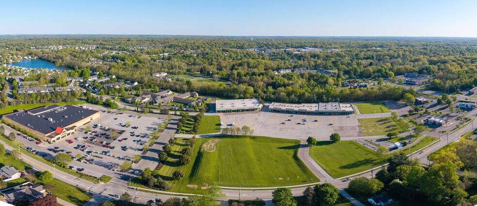 1594 Norton Rd, Stow, OH à louer - Photo de l’immeuble – Image 3 sur 5