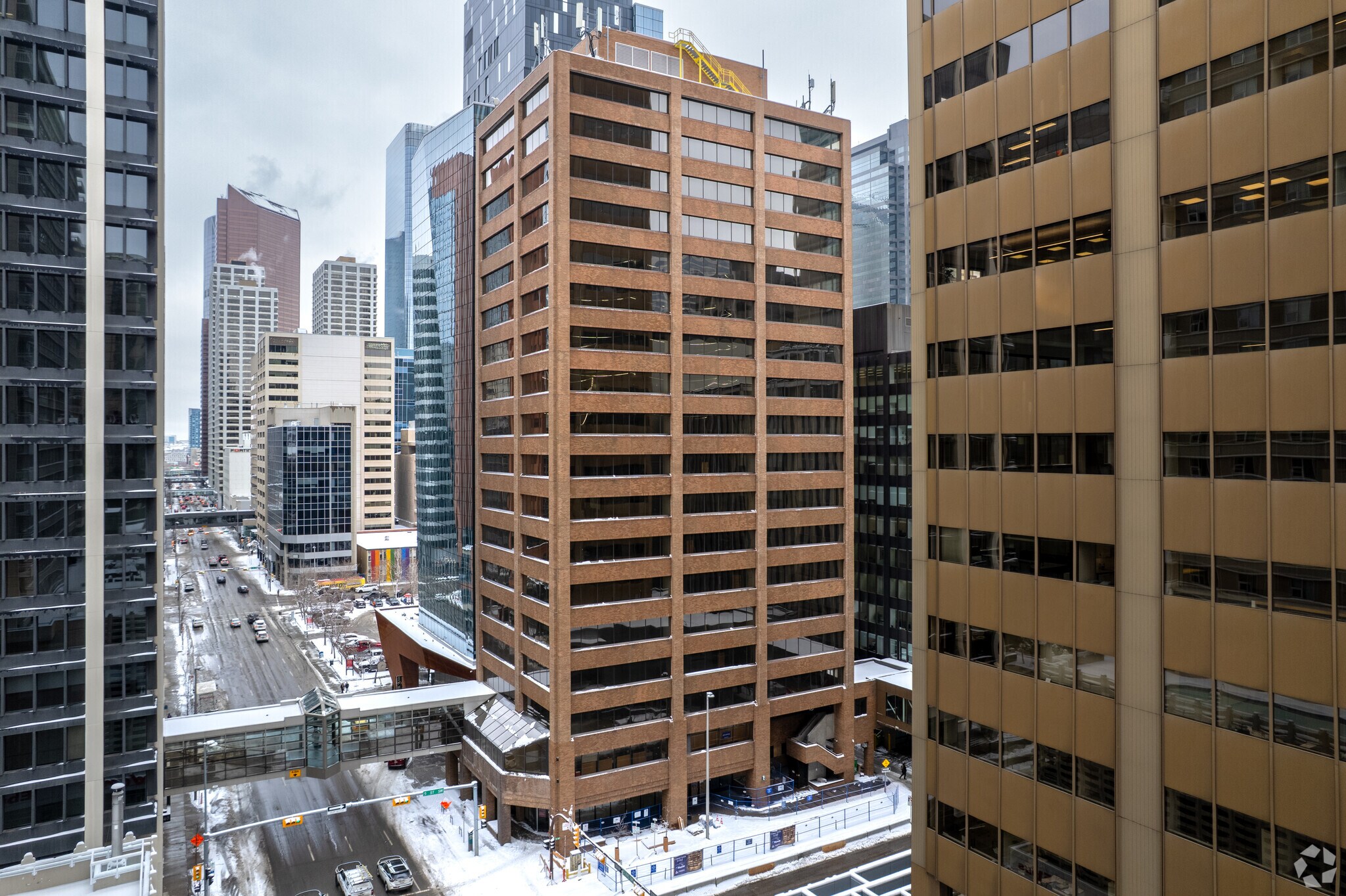 510 5th St SW, Calgary, AB à louer Photo principale– Image 1 sur 3