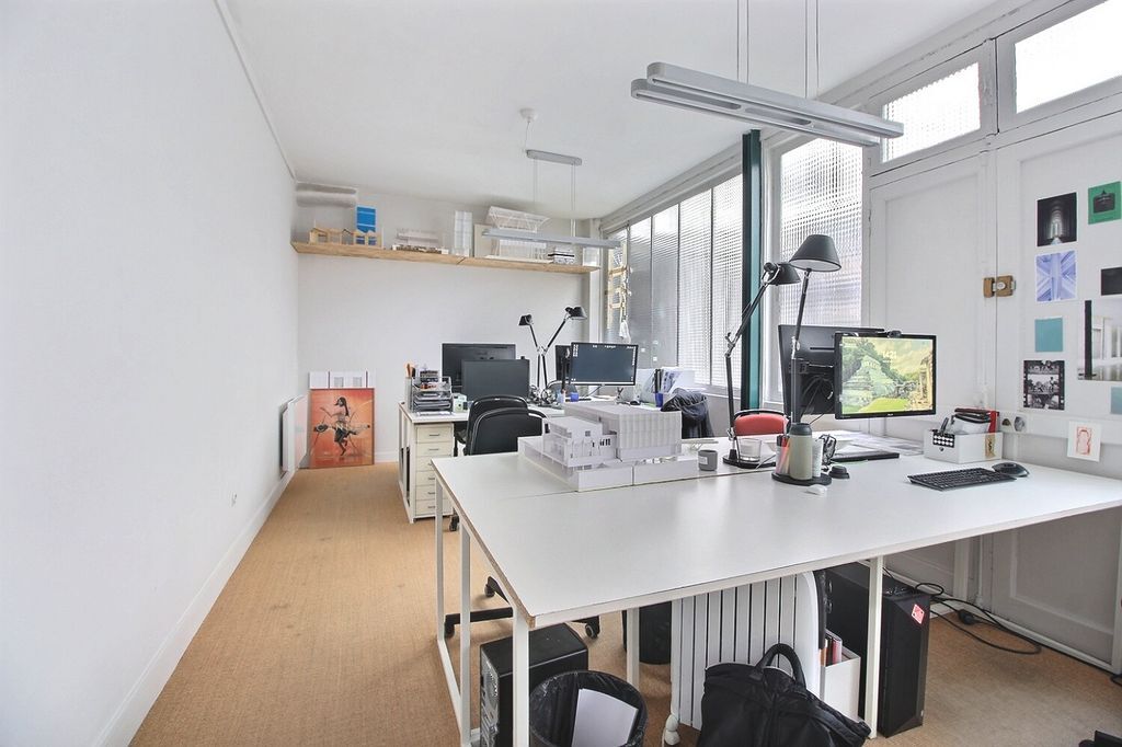 65 Rue Du Faubourg Saint-Denis, Paris à louer Photo intérieure– Image 1 sur 6
